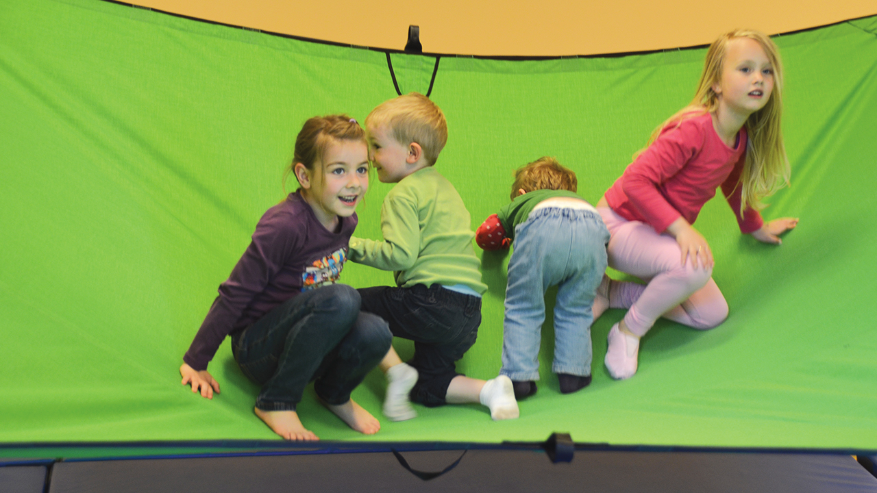 schwebetuch-0917_03IYp152xuINdzm