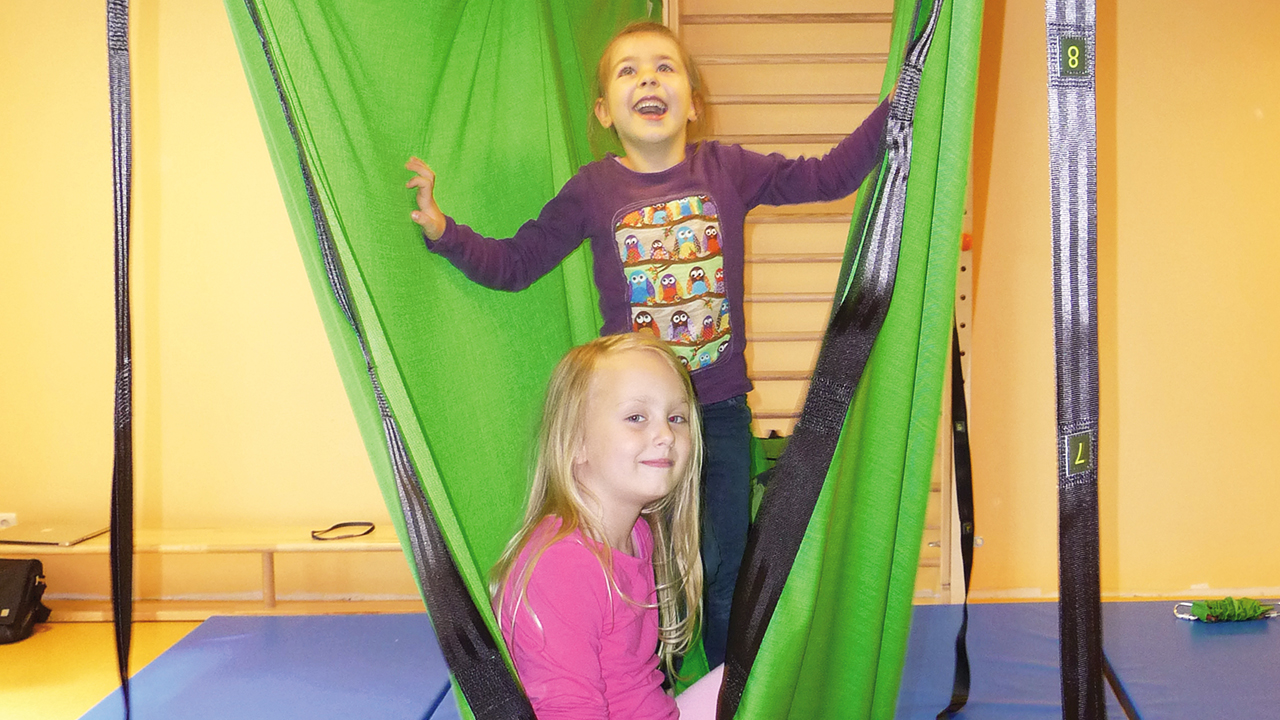 schwebetuch-0917_05uKE19M8EIOLeE